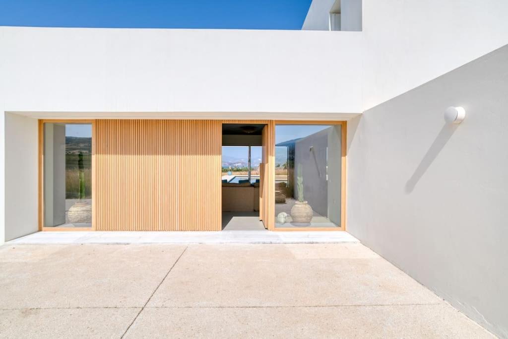Villa Lampsi - Spacious & Modern Isterni  Bagian luar foto